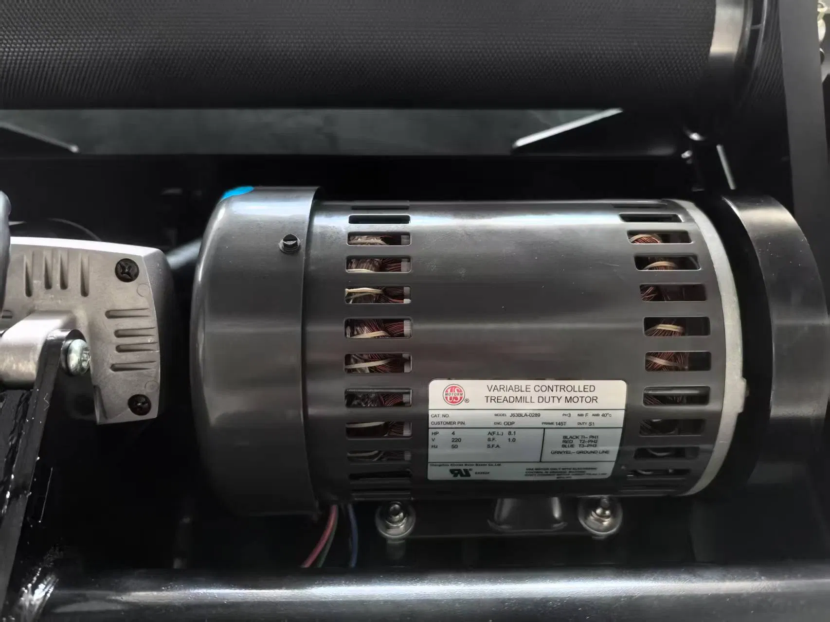 New Design Big Screen Home Use Fitness Exercise Running Machine Treadmill Electric Motorized Treadmill