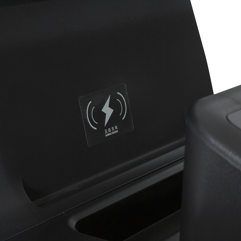 China Manufacturer with CE/En957/SGS/OHSAS/Imps 21.5 Inch Touch Screen Gym Commercial Grade Fitness Equipment Treadmill