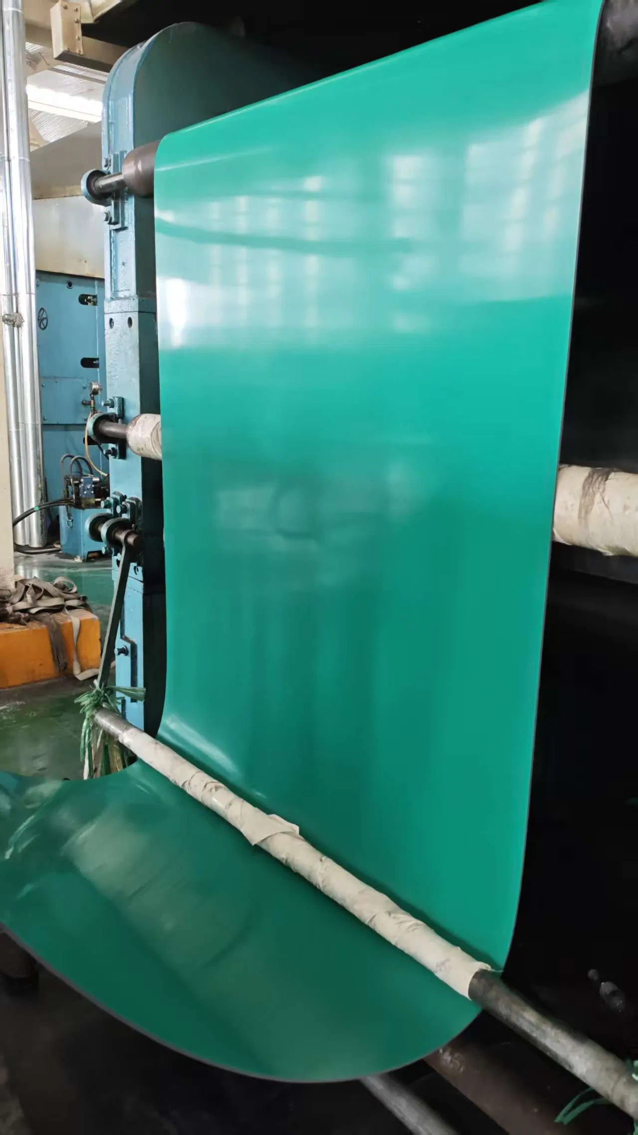 Insulating Flooring Rubber Mat Anti-Static ESD Workbench Mat in Rolls