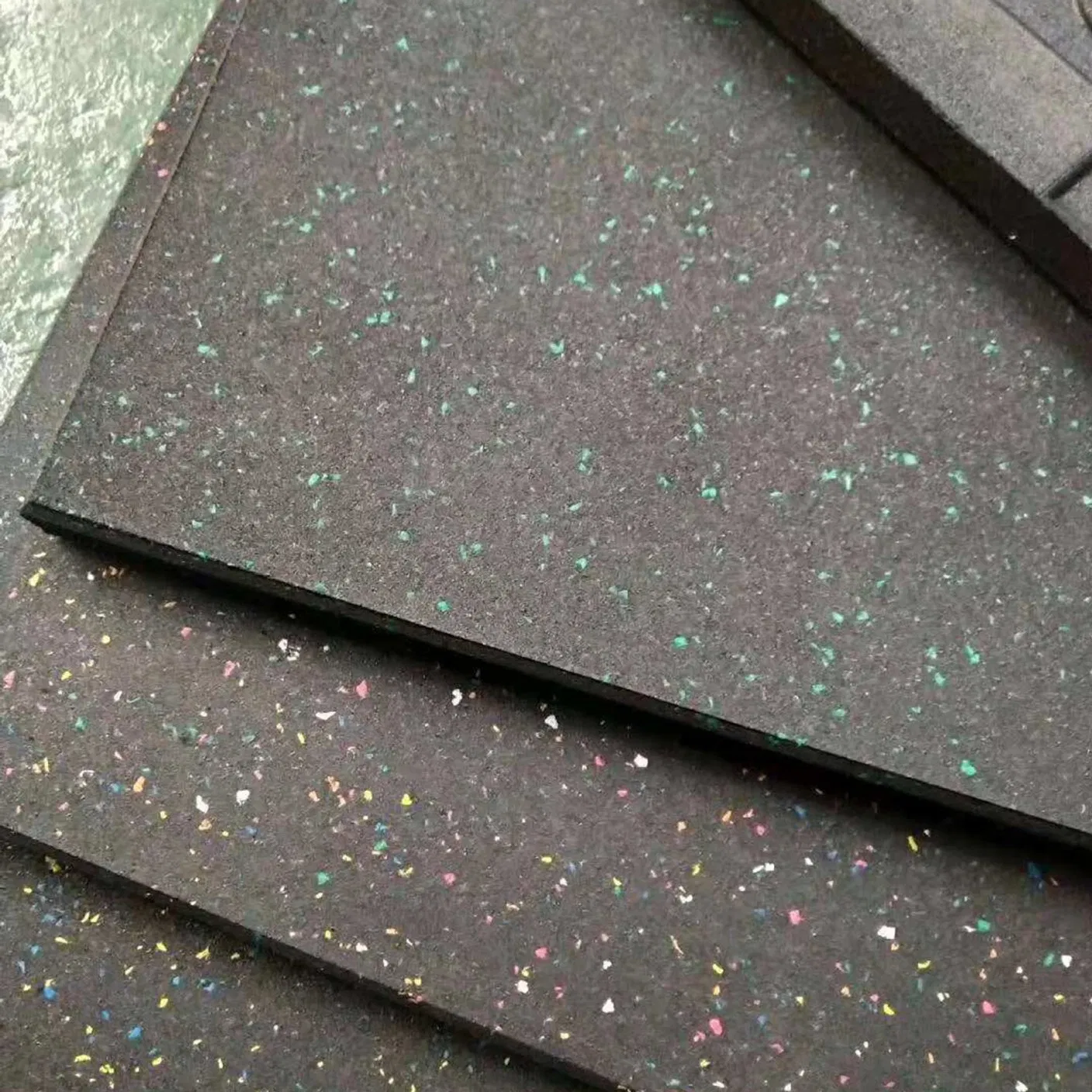 EPDM Roll Gym Rubber Coil Shock Absorbing Mat Sound Insulation Wear-Resistant Anti-Slip Gravity Area Special Sports Rubber Mats