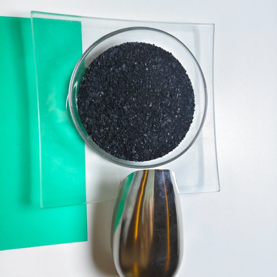 Decompose Organic Matter in The Soil Release Nutrients and Increase Soil Microorganisms