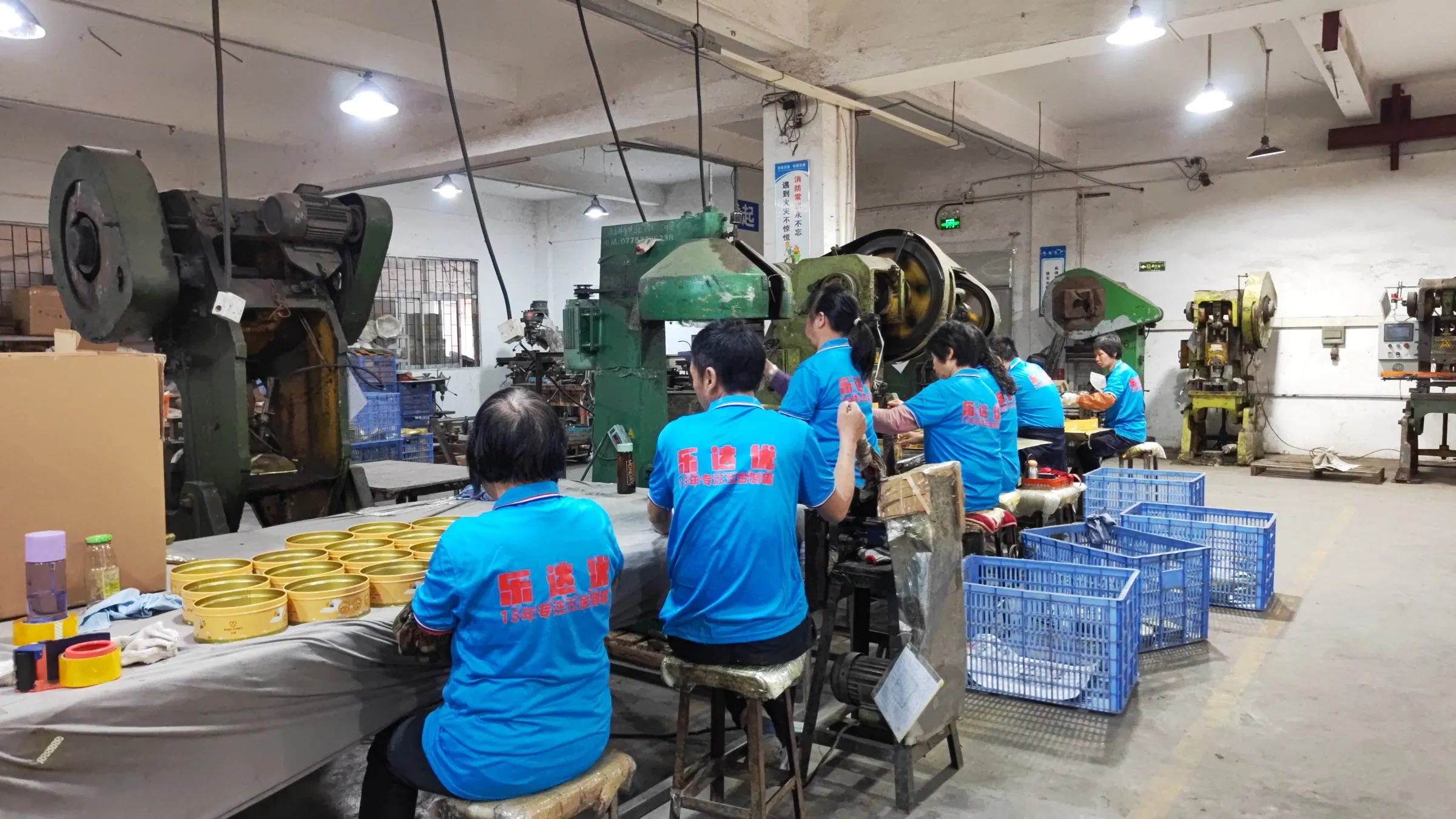 Wholesale Rectangular Tinplate Boxes for Safe Pet Packaging