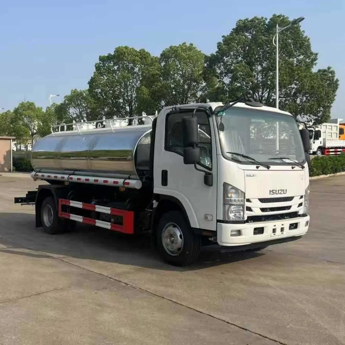 Water Tanker Front View