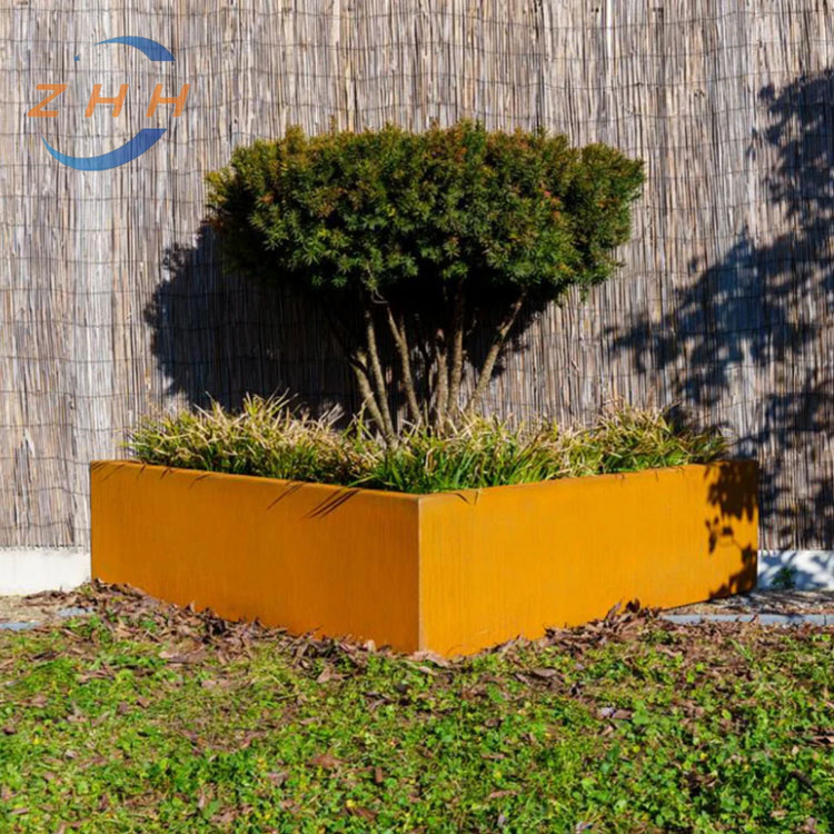 Large Capacity Corten Steel Flower Vessel