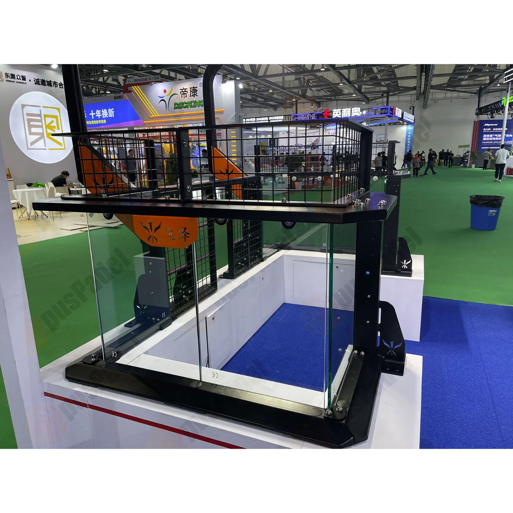 Outdoor Sports Court Urban Rooftop Panoramic Padel Court Systems with Space Optimization Padel Cancha