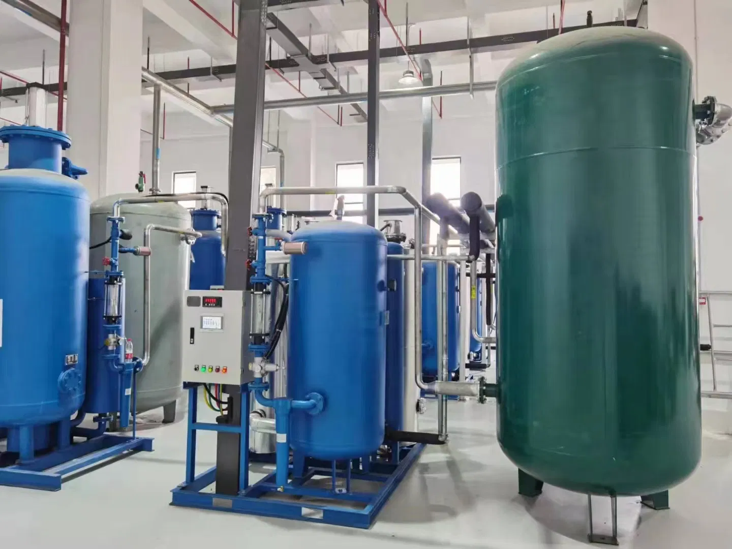 Versatile Nitrogen Plant for Laser Cutting and Food Preservation