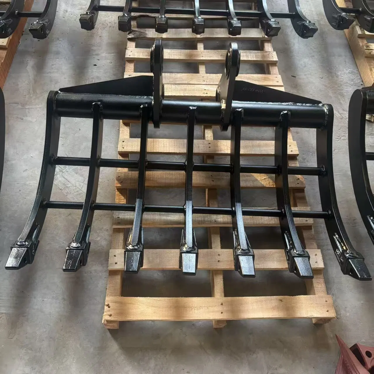 Herb-Garden Soil Loosening Excavator Rake for Medicinal Plant Cultivation