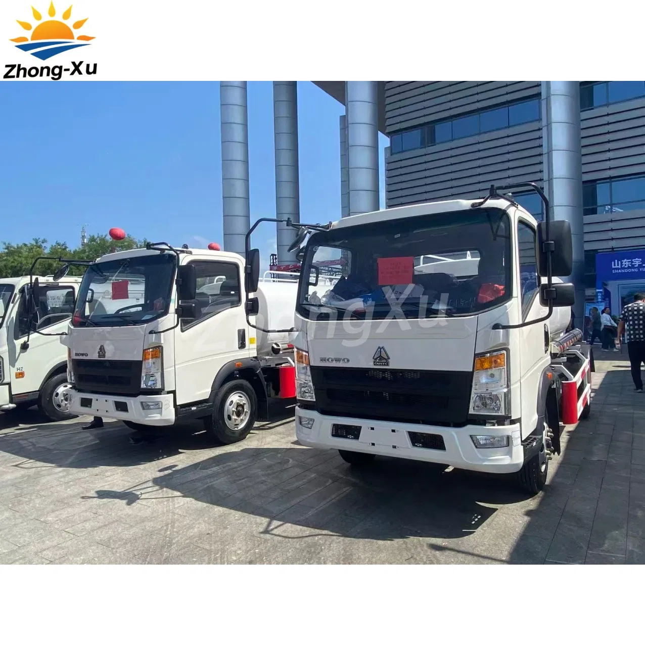 New Sinotruk HOWO /Shacman 4X2 Light Small Diesel Gasoline Fuel Tanke/Liquid Nitrogen/Edible Oil/Natural Gas/Tank/Water Bowser Truck for Cooling/Transport