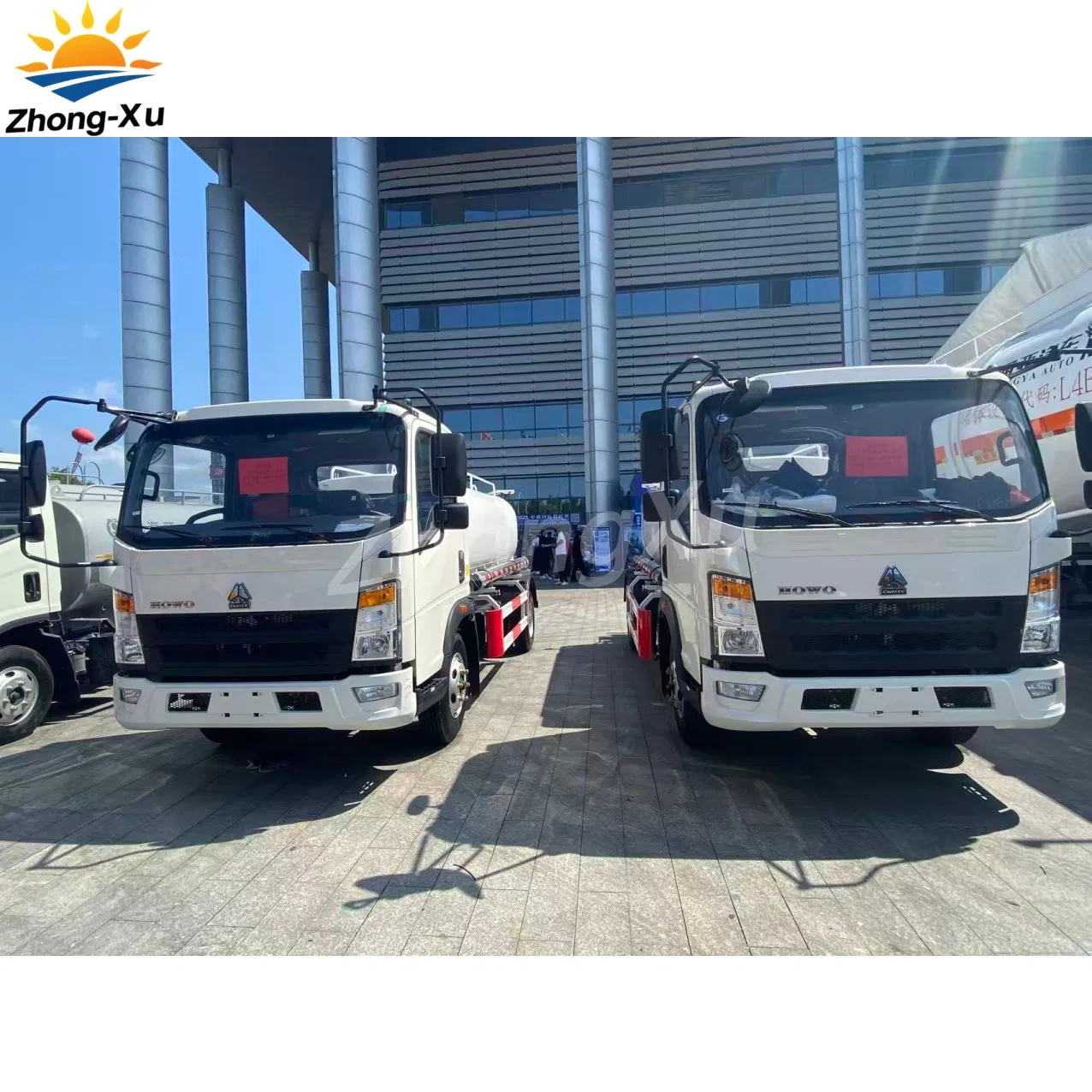Shacman/ Sinotruk HOWO Tractor 4X2 4000L/5000L Light Truck Liquid Nitrogen/Edible Oil/Natural Gas/Fuel Tanker/Tank/Water Bowser Truck Transport