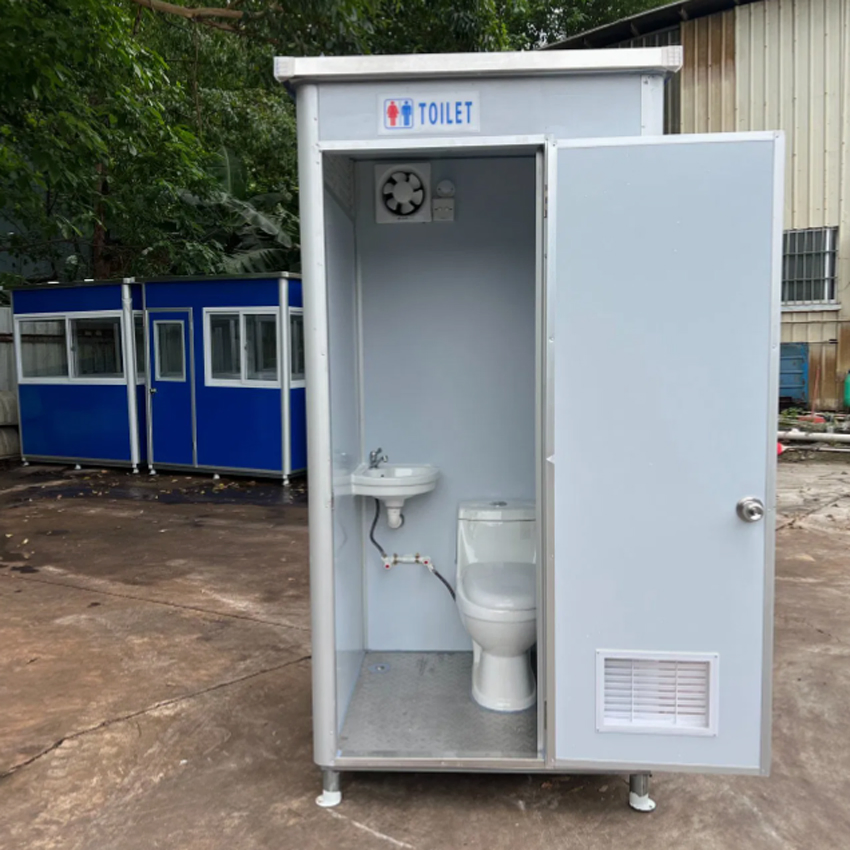 Wholesale Cheap Price Outdoor Portable Chemical Cabin Mobile Movable Portable Toilet