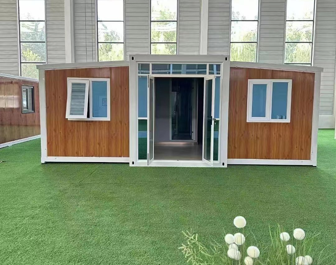Luxury Villa Solar Power off-Grid Modular 20FT 40FT Expandable Container House Australia Granny Flat 2 3 4 Bedrooms Tiny House