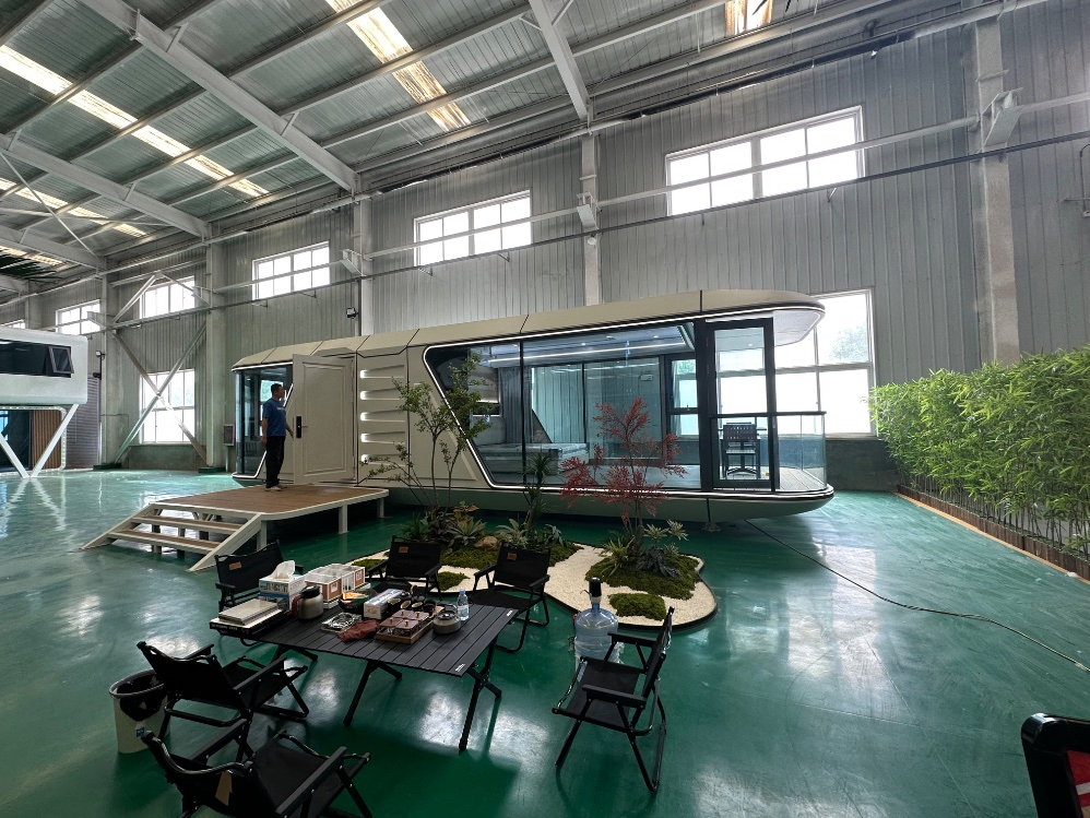 Portable Living Space: a Modular Cabin Constructed From Cost-Effective Prefabricated Containers, Suitable for Home Use, Office Accommodation, or Outdoor Living.