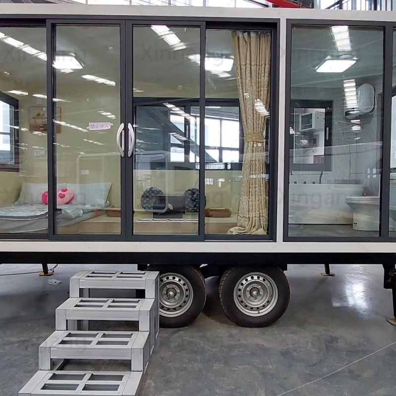 Satisfaction Guarantee New Fashion Prefab Houses Easy to Move Eco-Friendly Apple Cabin with Living Room