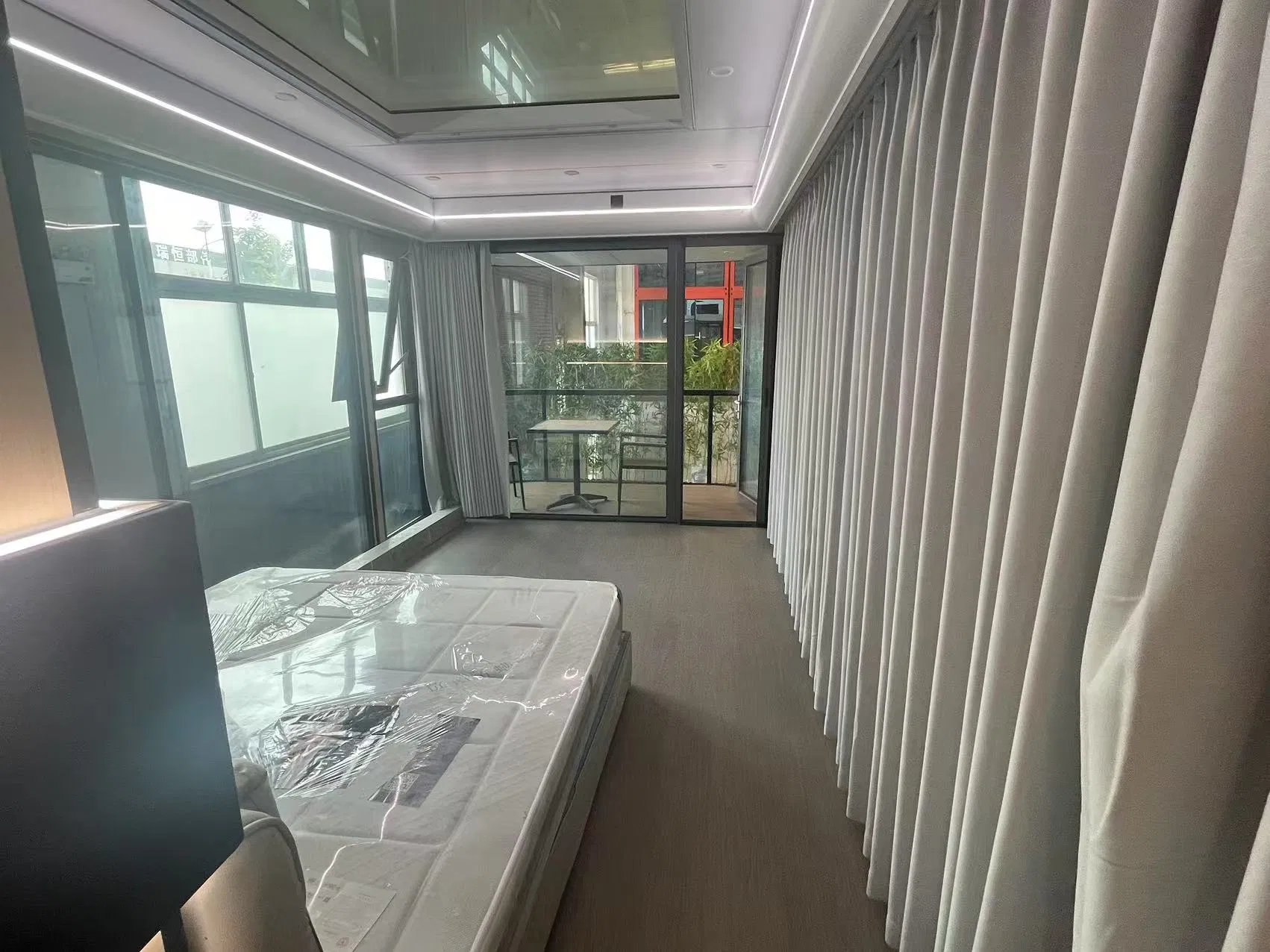 Portable Living Space: a Modular Cabin Constructed From Cost-Effective Prefabricated Containers, Suitable for Home Use, Office Accommodation, or Outdoor Living.