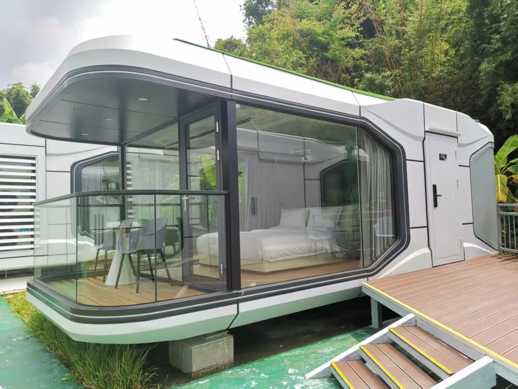 Space Capsule Housing Micro-Housing Apple Cabins (Suitable for Tourist Areas, Resorts, and Commercial Scenic Zones)