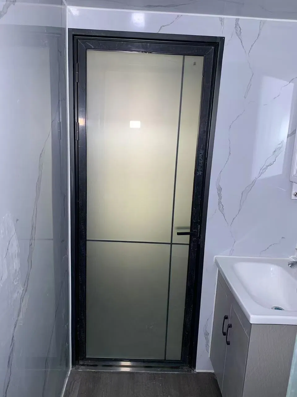 Thermal &amp; Sound Insulation Waterproof Customized Mobile Housing Living Unit Space-Saving with Good Service