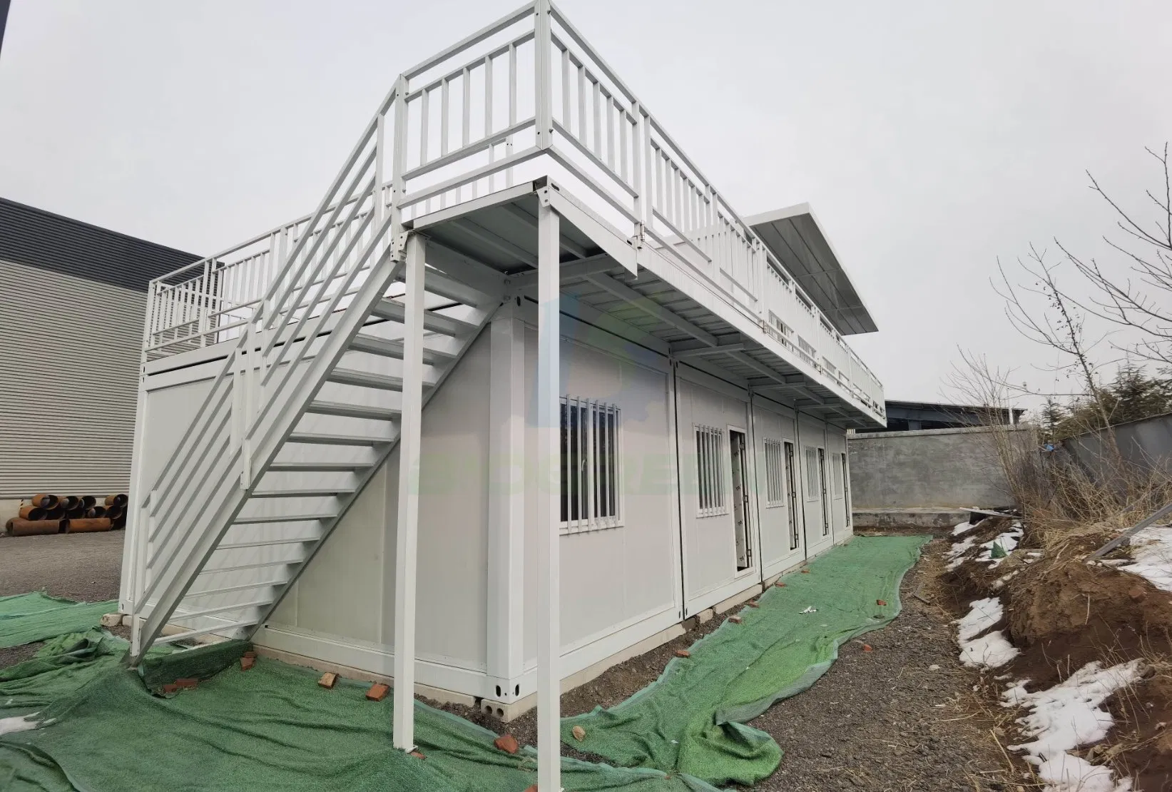 Eco-Friendly 20FT 40FT Solar-Integrated Prefab Container House for off-Grid Living