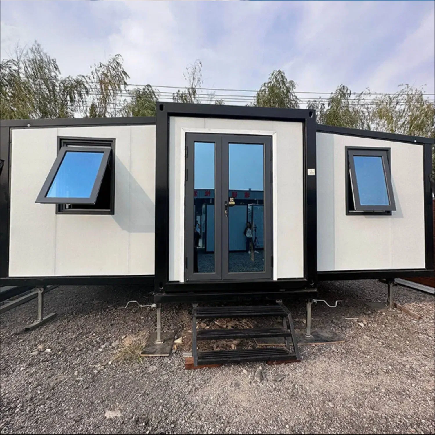 off-Grid Modular Detachable Container House Prefab Building Luxury Prefab Container House 10mins Installation Container House