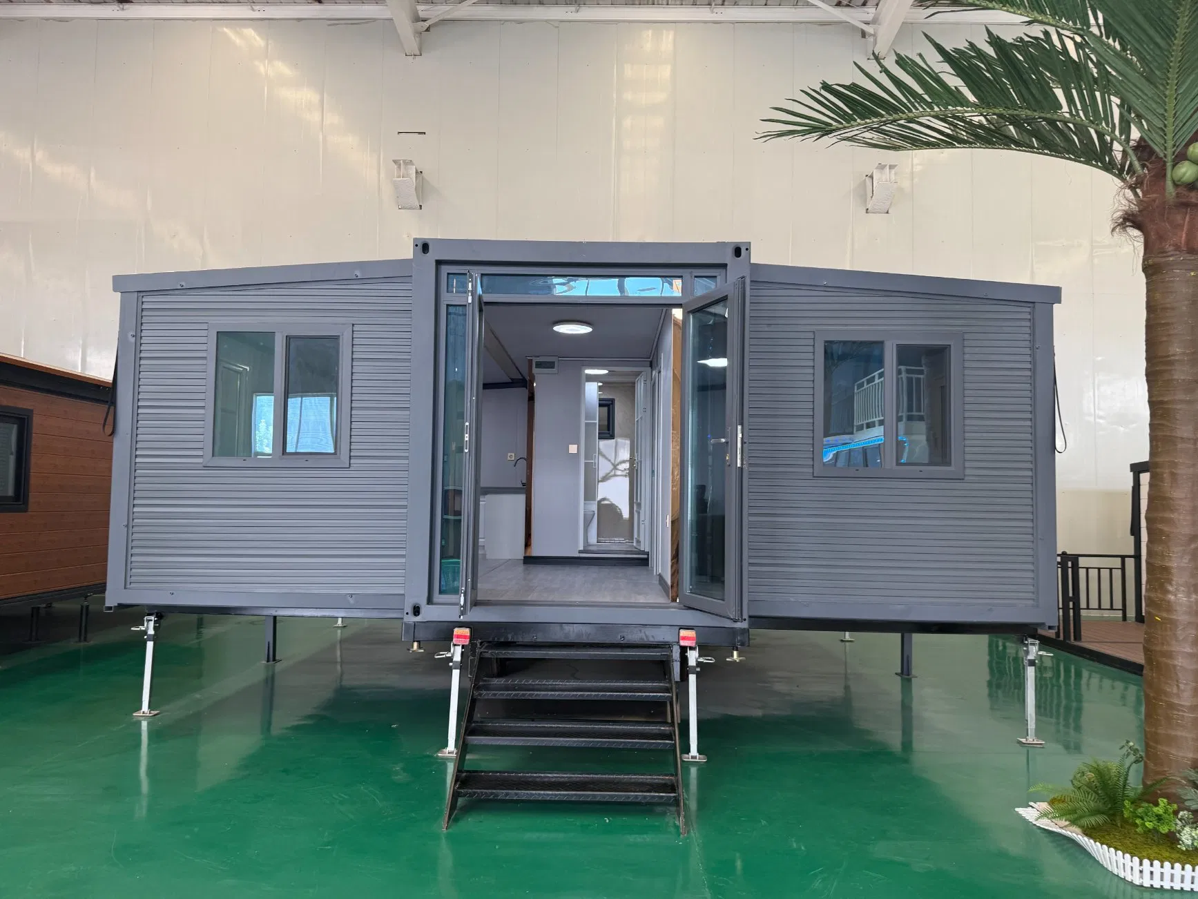 20FT 40FT Tiny Prefabricated Expandable Container Capsule House with Bathroom &amp; Kitchen