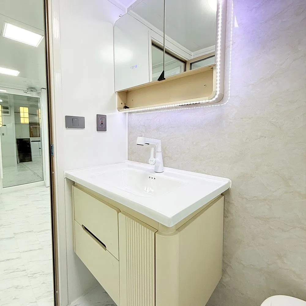 Modular Expandable Container Houses-Plug-and-Play, off-Grid Ready with Solar Power