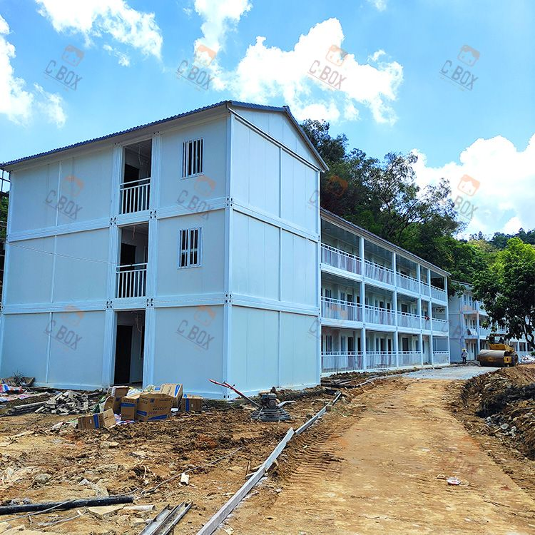 Eco Friendly Waterproof Easily Assembled Apartment Rental Prefabricated Container Houses