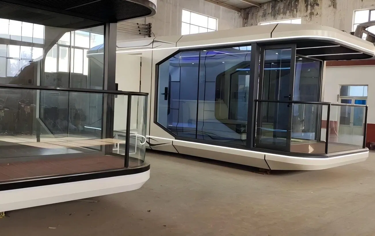 Wholesale Price Custom Space Capsule Units - Export Specialist for Holiday Parks