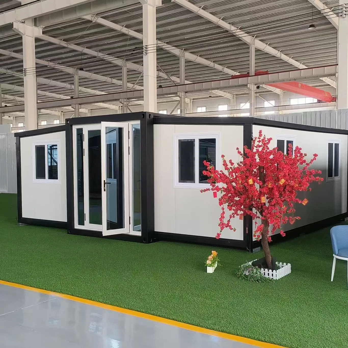 Double Wing Expansion Container House 20FT Prefabricated Modular Foldable Container House