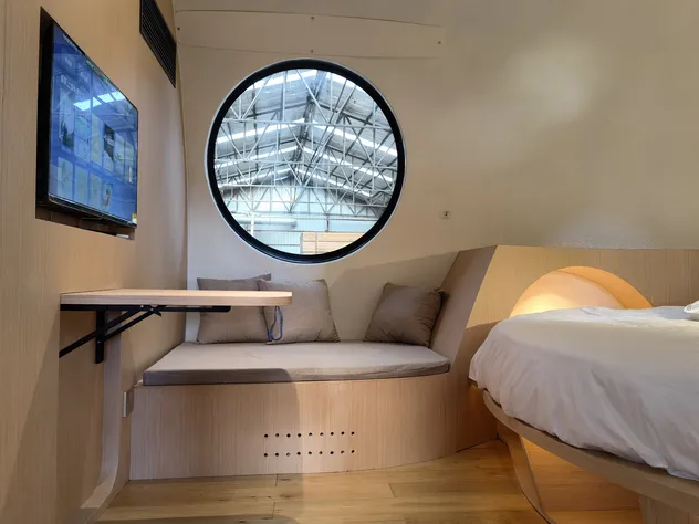 Cabin interior view 2