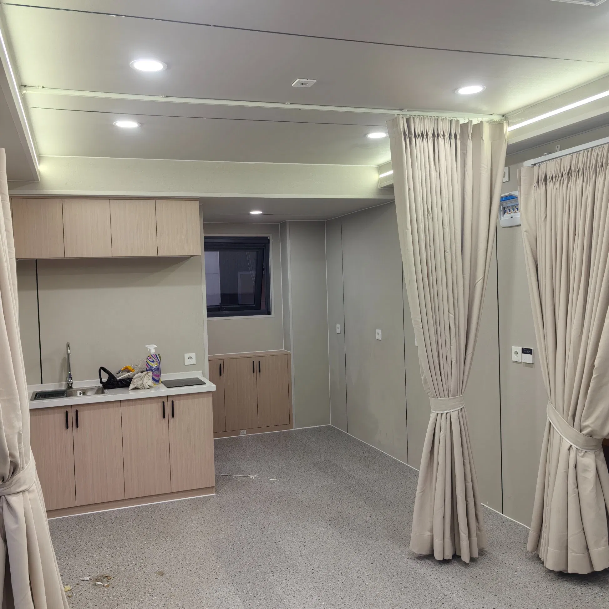 The New Creative Apple Cabin Prefab Garden House Hotels Resorts Containers Room