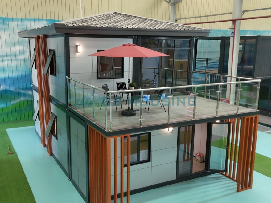 Luxury Modular Steel Structure Prefabricated Container Villa Portable Prefab House Steel Frame Tiny House for Living or Office Villa for Quick