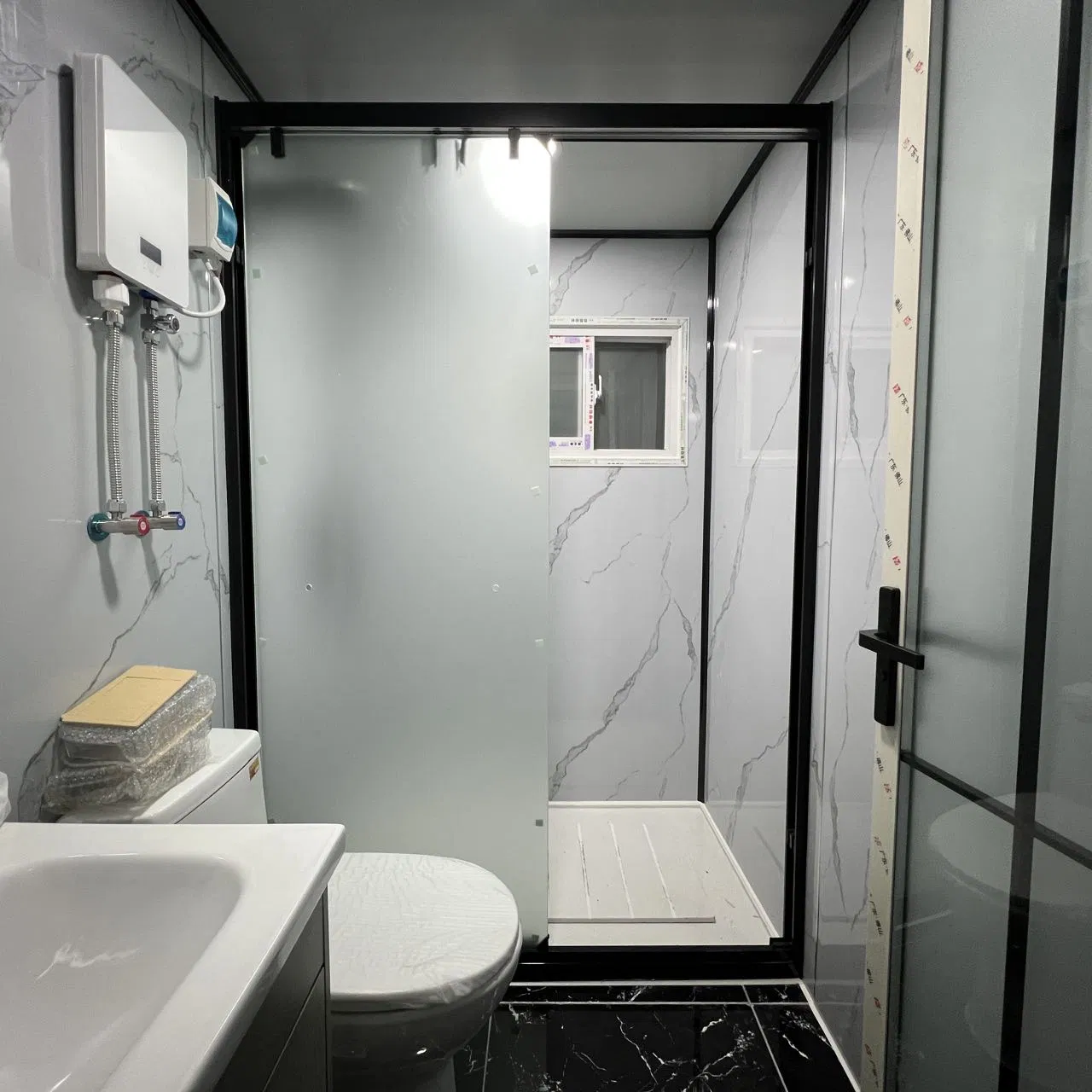 Prefabricated Modular House-Quick Assembly Expandable Container House Kit Customizable Insulated for Adu Quick Assembly Tiny House for off-Grid Living