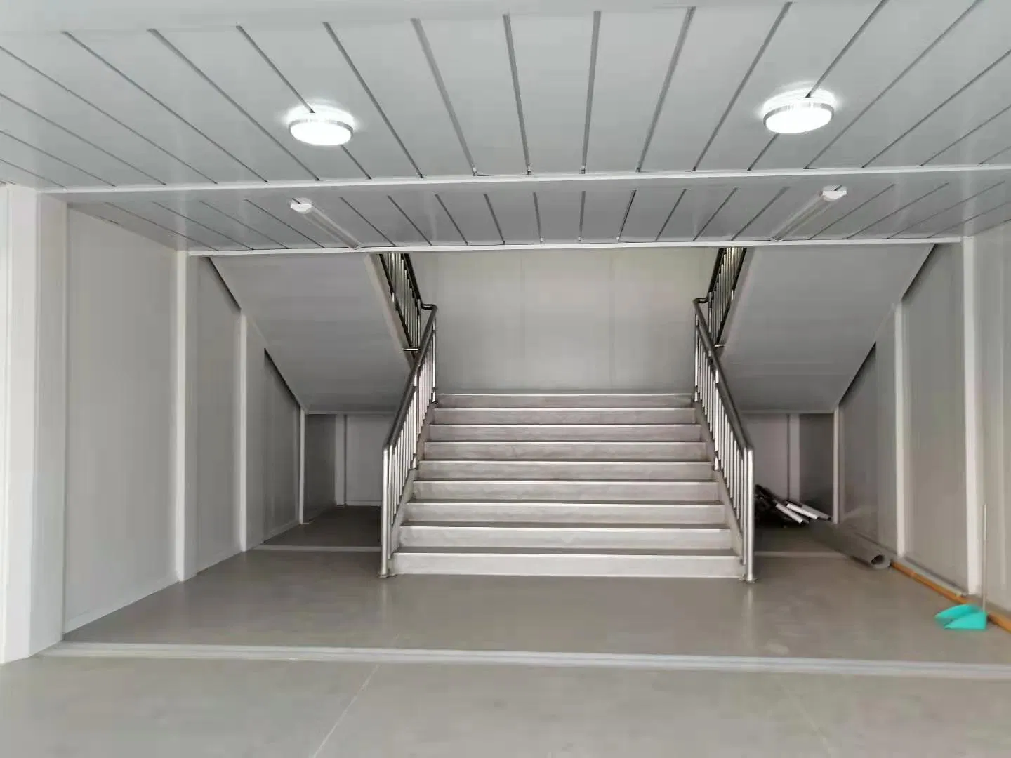 Eco Friendly Mini Modular Homes Including Folding Container House Structure and Modern Home Design ISO Certified for Rental Housing in UK Agents Wanted