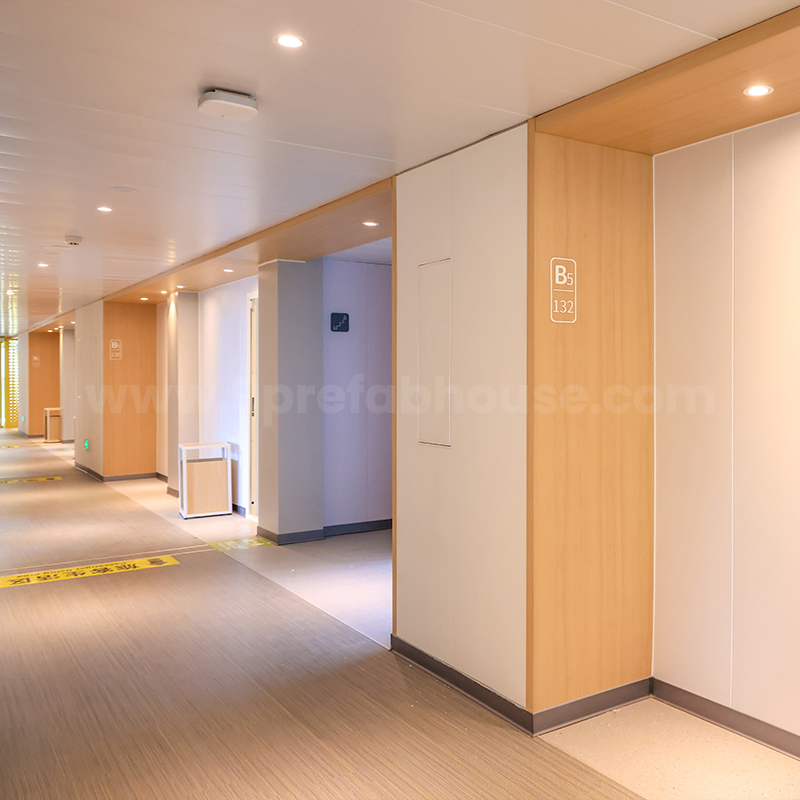 Prefab Steel Hotel Modular Units Customizable Luxury Container Hotel Rooms Eco-Friendly Temporary/Permanent Accommodation Folding Prefab House