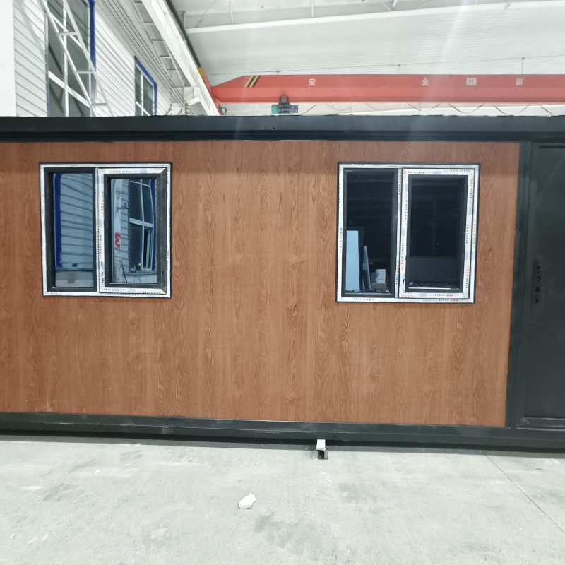 Portable Home Double Wings Fold out Container House Factory Direct Sales Mobile Workshop 40FT 2-4 Bedrooms Luxury Folding Mobile Container Room with Bathroom