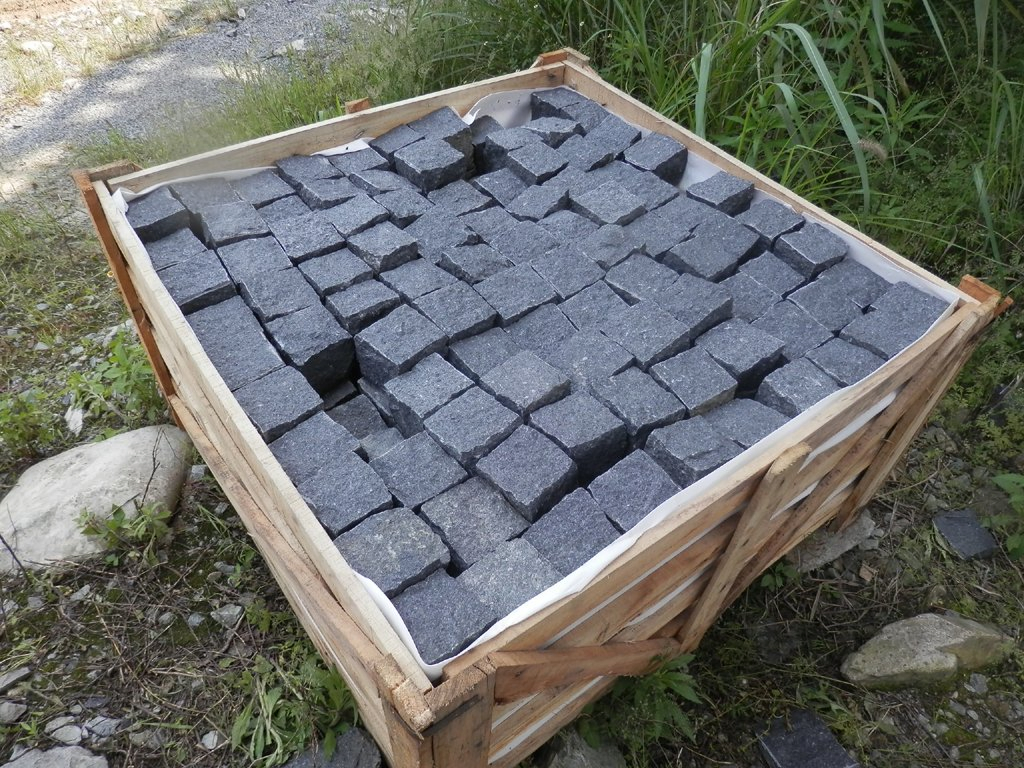 G684 Stone Basalt of Black Fuding Black Granite / Marble Series