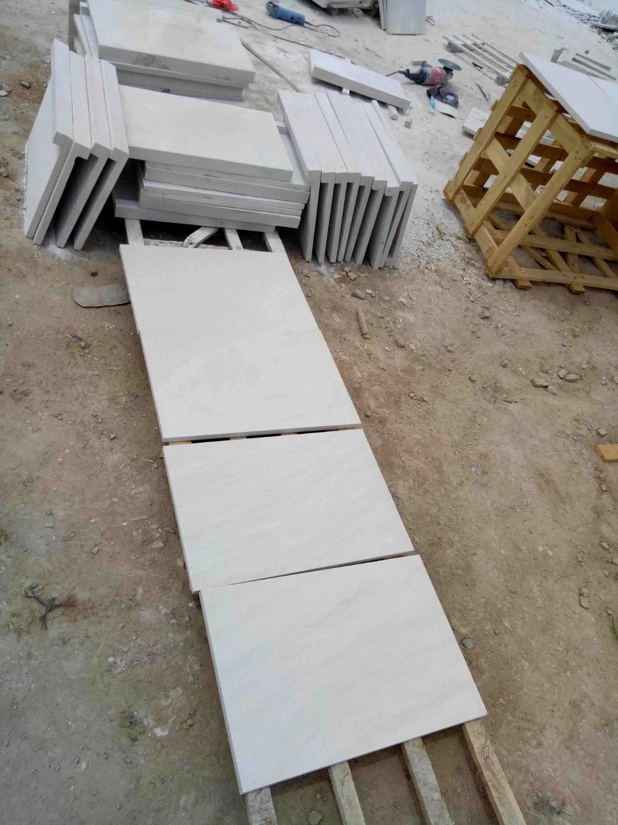 Natural Thrifty Honed White Sandstone for Bathroom Paving Floor Tiles