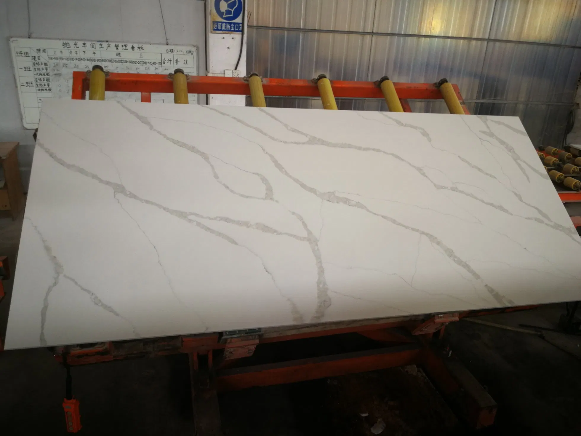 Artificial Stone Slab Calacatta Quartz for Kitchen Countertop/Vanity/Table 3200*1600mm