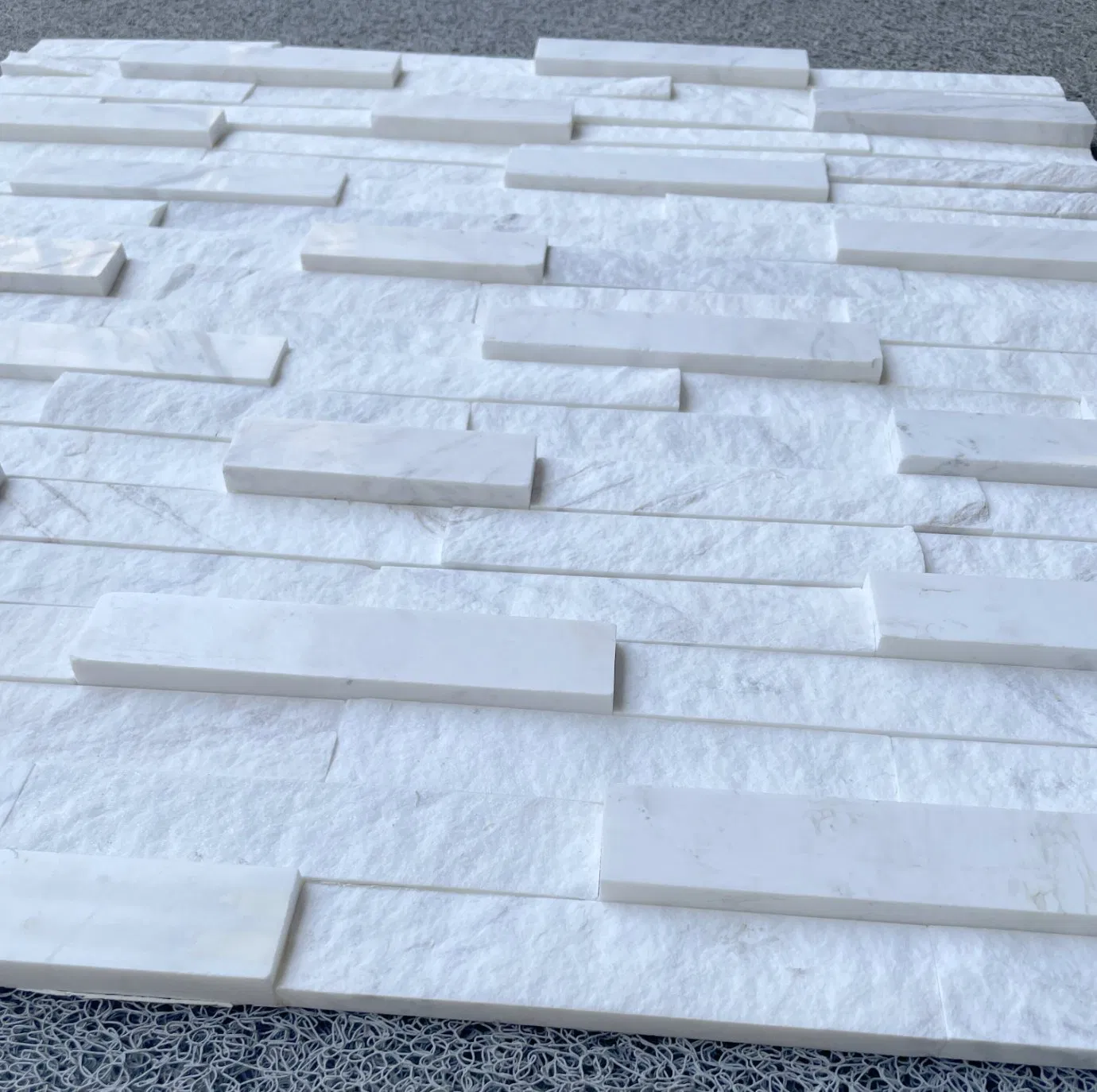 Natural stone veneer ledger panel polished/split white Volakas Marble Stacked Wall Stone for interior/outdoor/exterior bathroom/kitchen/lobby wall/background