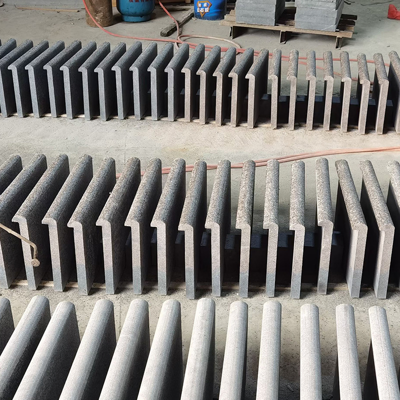 Fuding Black/Flamed Dark Pearl Black G684 Basalt for Swimming Pool Coping/Floor Tiles/ Wall Clading/ Granite Paving/Stone/Slab/Lava/Stairs/Risers/Project/Price