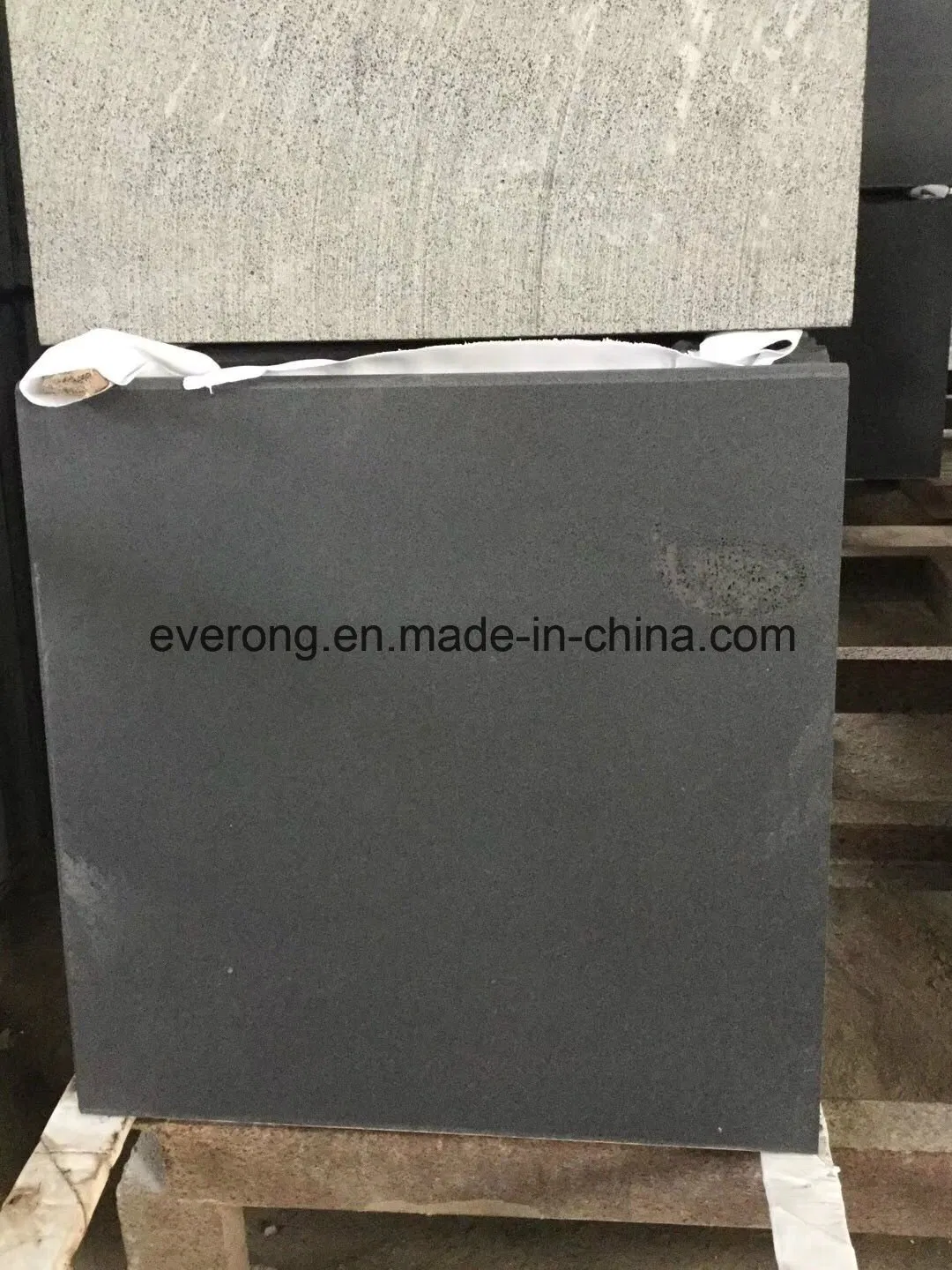 Hainan Dark Basalt Tiles, Honed Grey Basalt, Black Basalt for Floor&amp; Wall