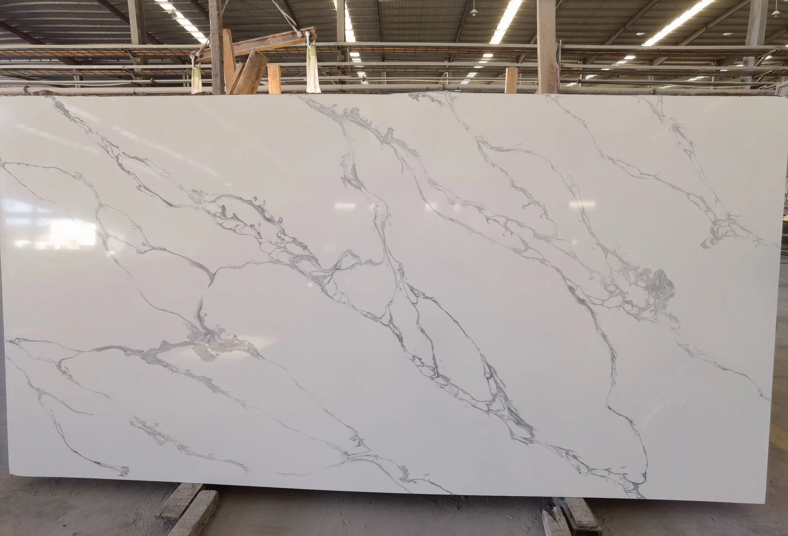 Quartz Stone Artificial Calacatta Marbles Looks Quartz Slab Quartz Countertop