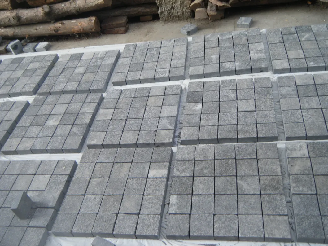 G684 Stone Basalt Black