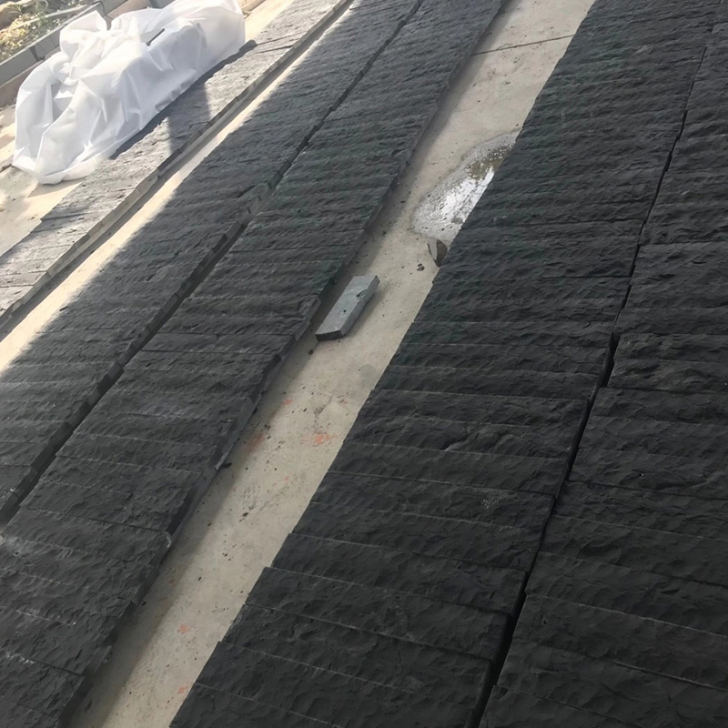 Natural Split Dark Zp Black Basalt for Cube Paving Stone/Kerbs/Tiles/Paver/Cube/Cobbles/Landscaping/Paver/Curb Price