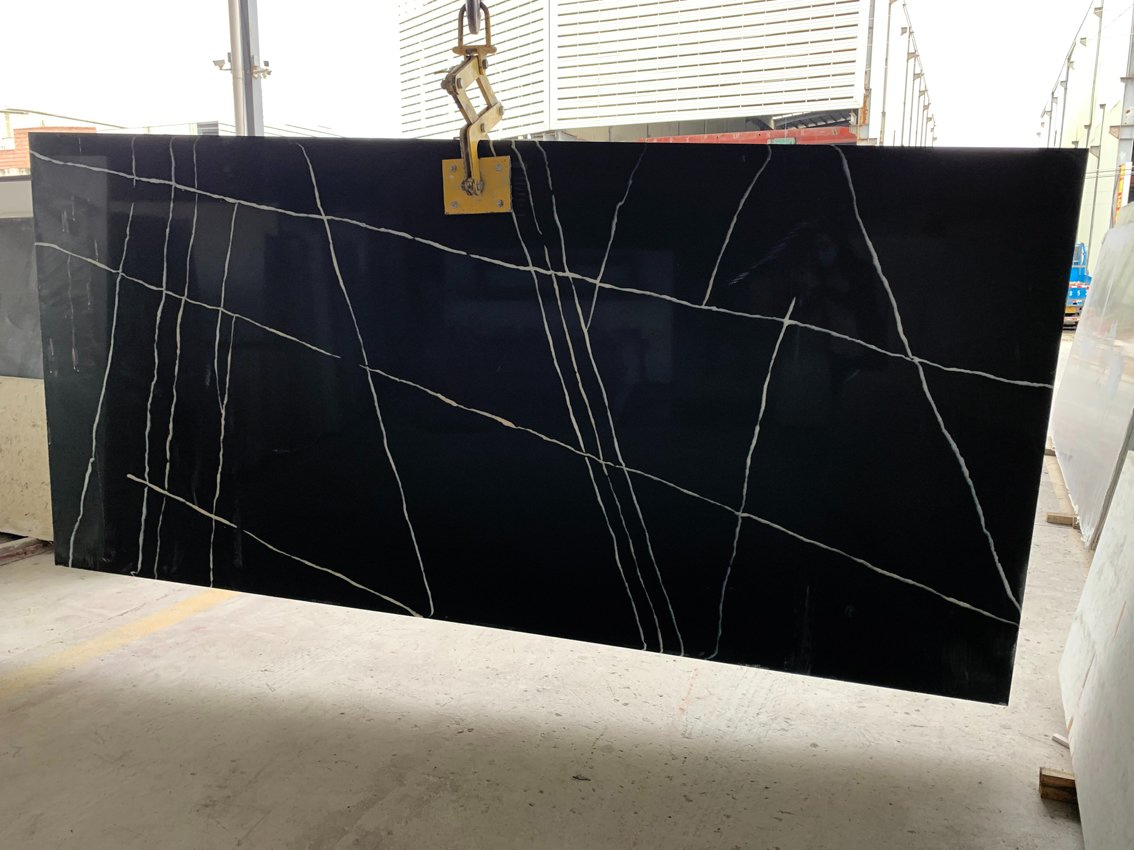 Black Artificial Quartz Stone Slab for Sale Quality Granite Design