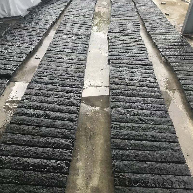 Natural Split Dark Zp Black Basalt for Cube Paving Stone/Kerbs/Tiles/Paver/Cube/Cobbles/Landscaping/Paver/Curb Price