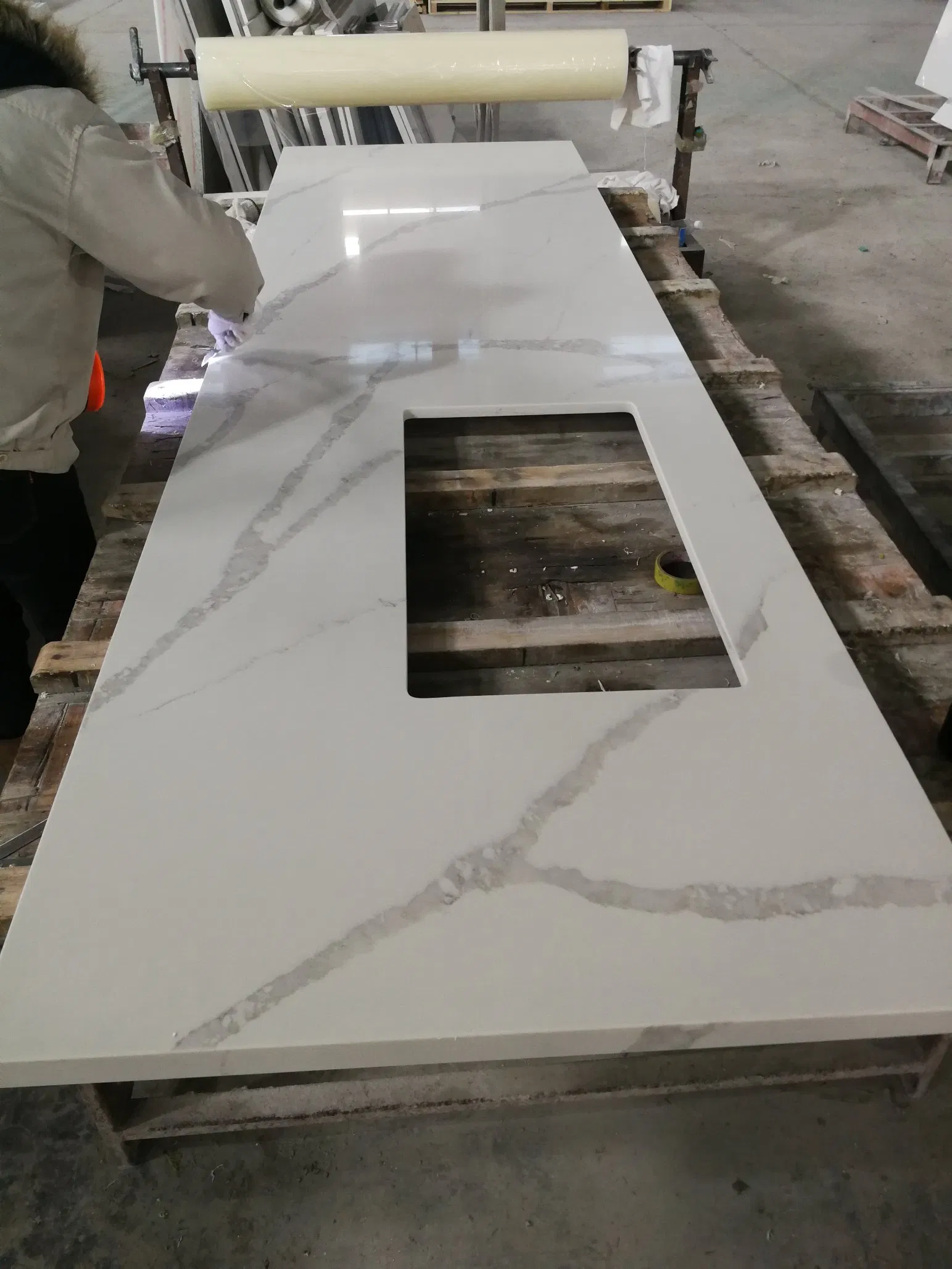 Artificial Stone Slab Calacatta Quartz for Kitchen Countertop/Vanity/Table 3200*1600mm