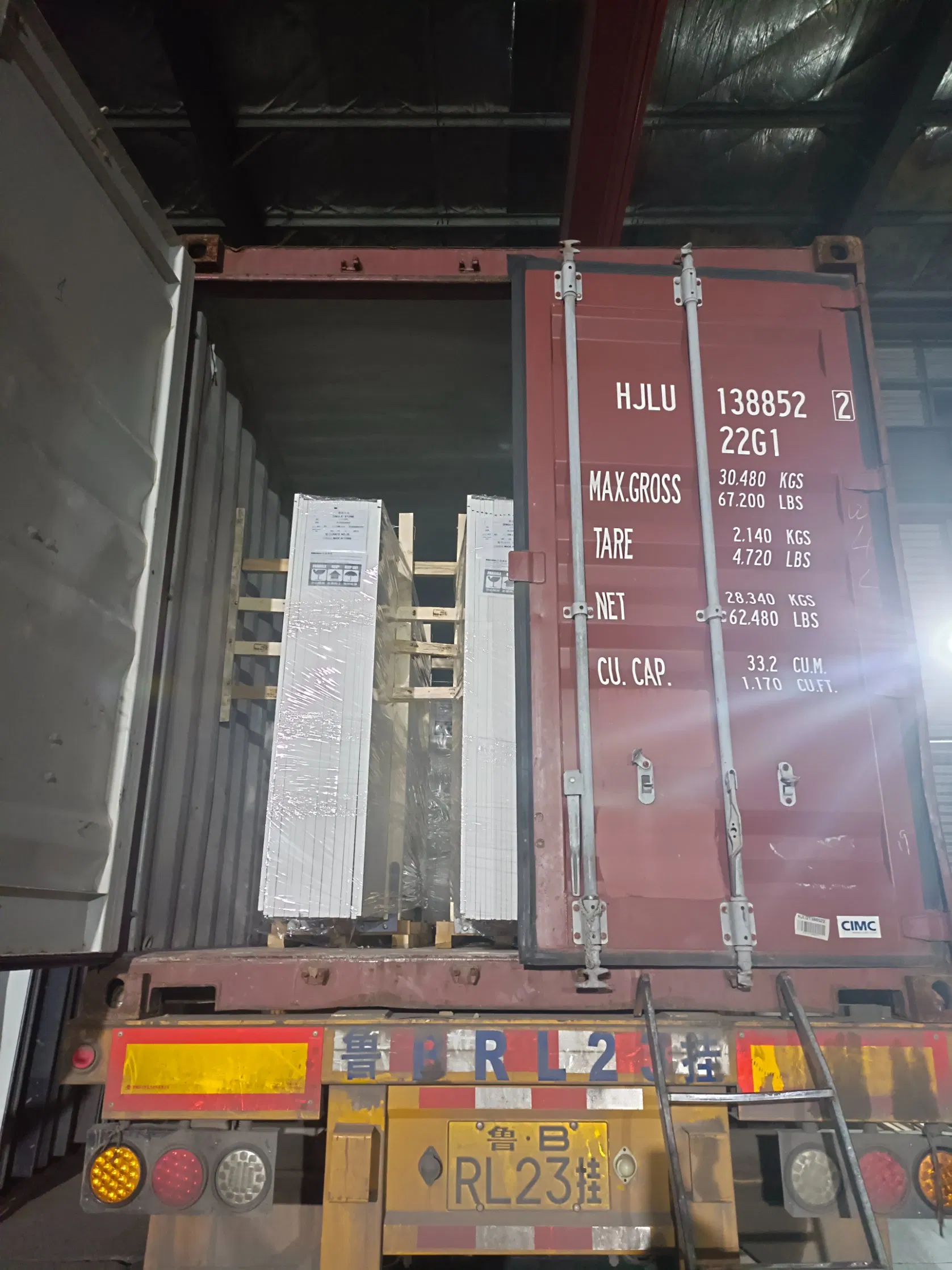 Artificial Calacatta Brown Jumbo Quartz Customized Size Black White for Countertop and Big Slabs