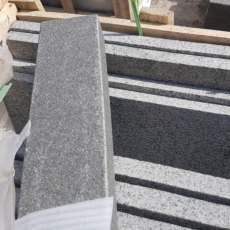 Black/Dark Grey Chiseled/Flamed Paving Stone New G684 Basalt Tiles/Kerbs/Paving/Paver