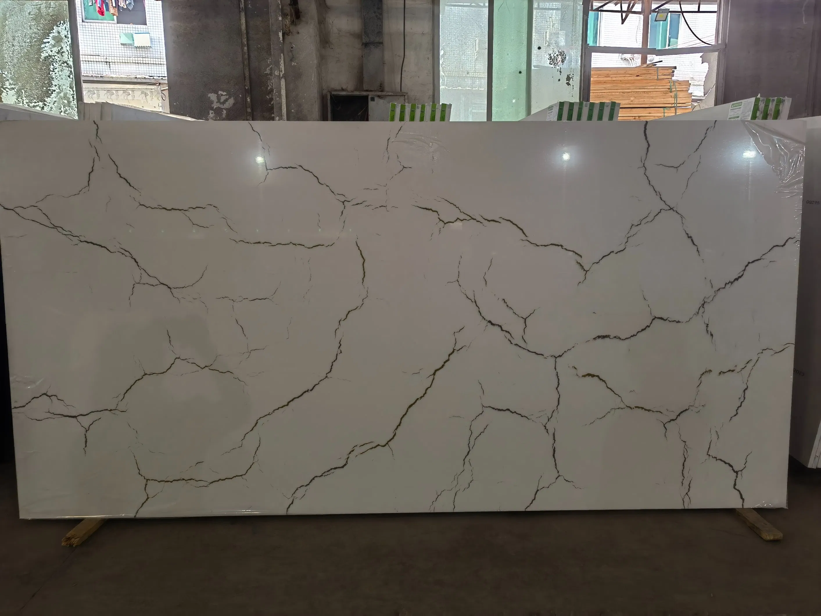 Artificial Stone polished/honed grey/white Calacatta Quartz for interiors/indoor slabs/kitchen/bathroom countertops/vanity