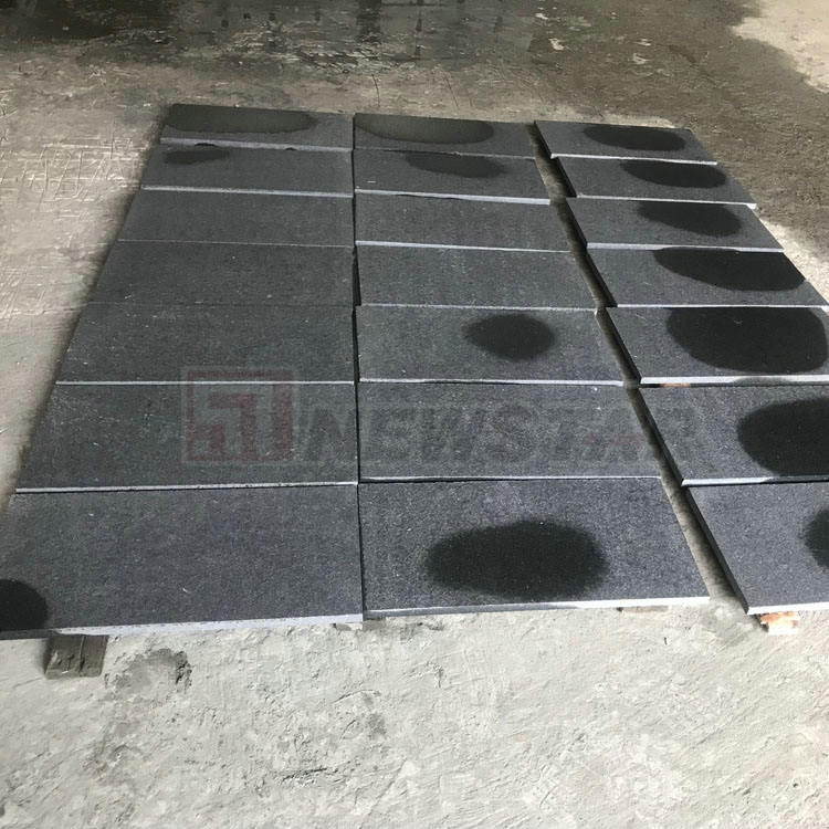 Flamed Brushed Black Basalt Stone Tile G684 Flamed Granite Tile G684 Basalt